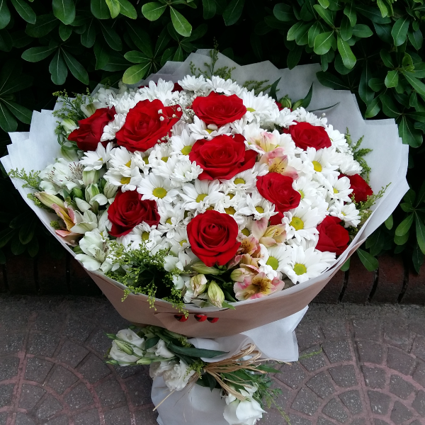  Alanya Florist daisy 11 roses